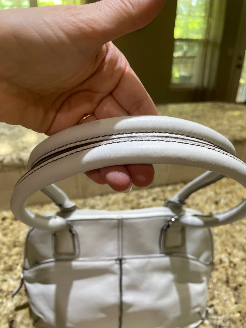TIGNANELLO White Pebbled Leather Shoulder Bag with Double Straps